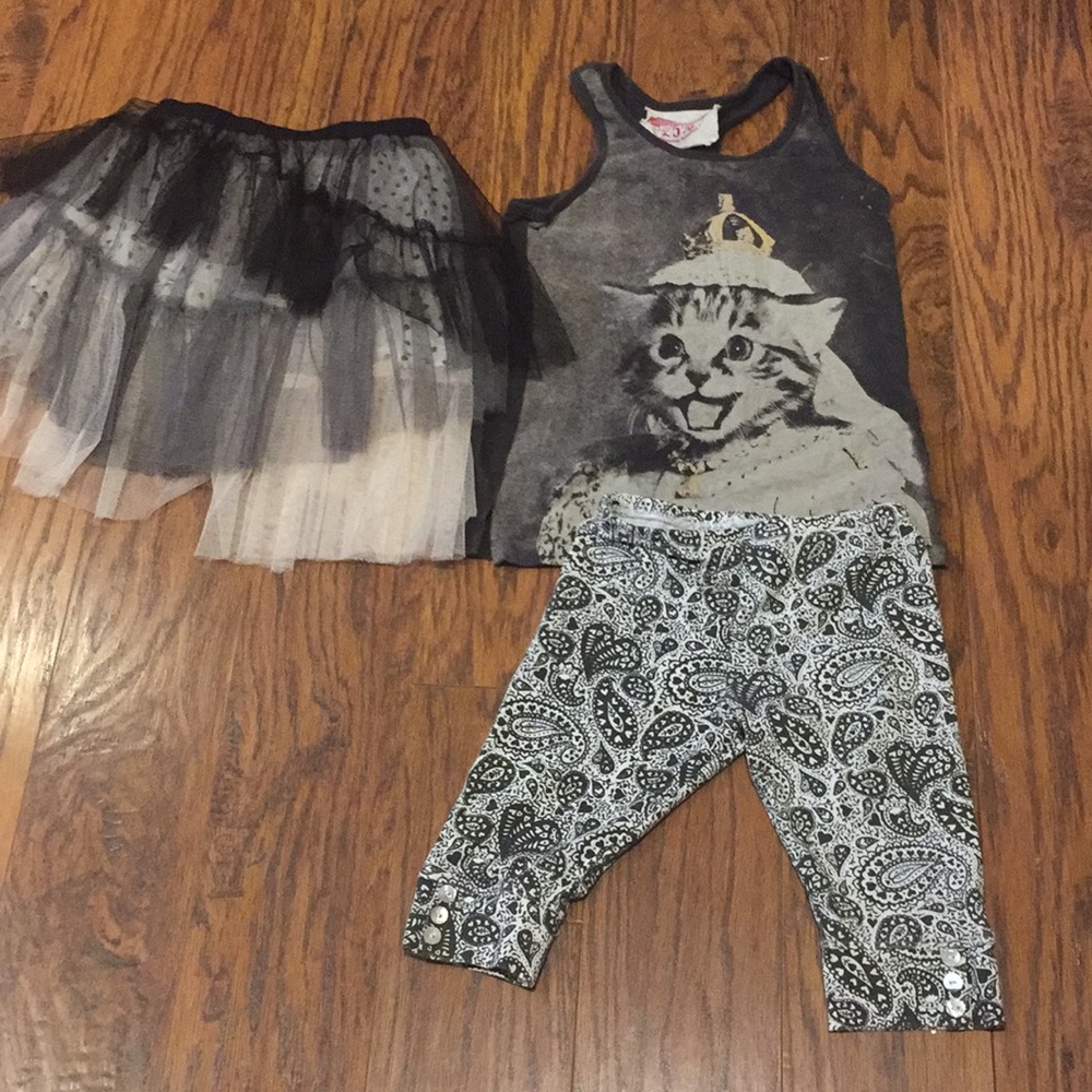Paper wings shirt shorts size 5 and size 6 skirt